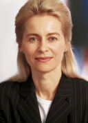 Ursula von der Leyen, Bundesministerin für Familie, Senioren, Frauen und Jugend